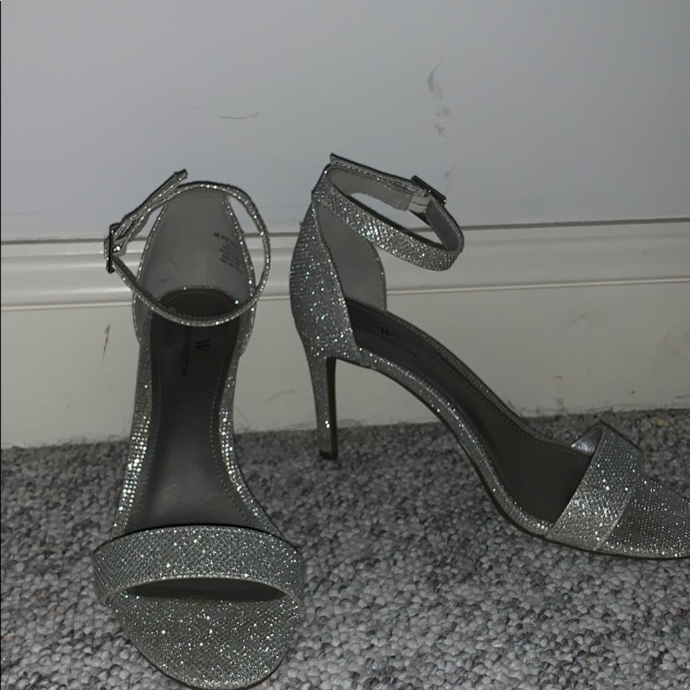 Worthington size 8 heels